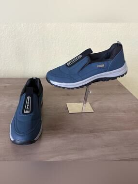 Men’s Blue Outdoor Slip-On Walking Hiking Shoes EU 46 US 13 NWT Comfort